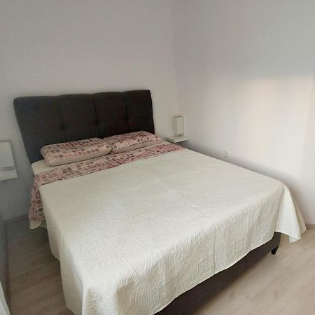 Apartman Near Fazana-500 From The Sea エクステリア 写真